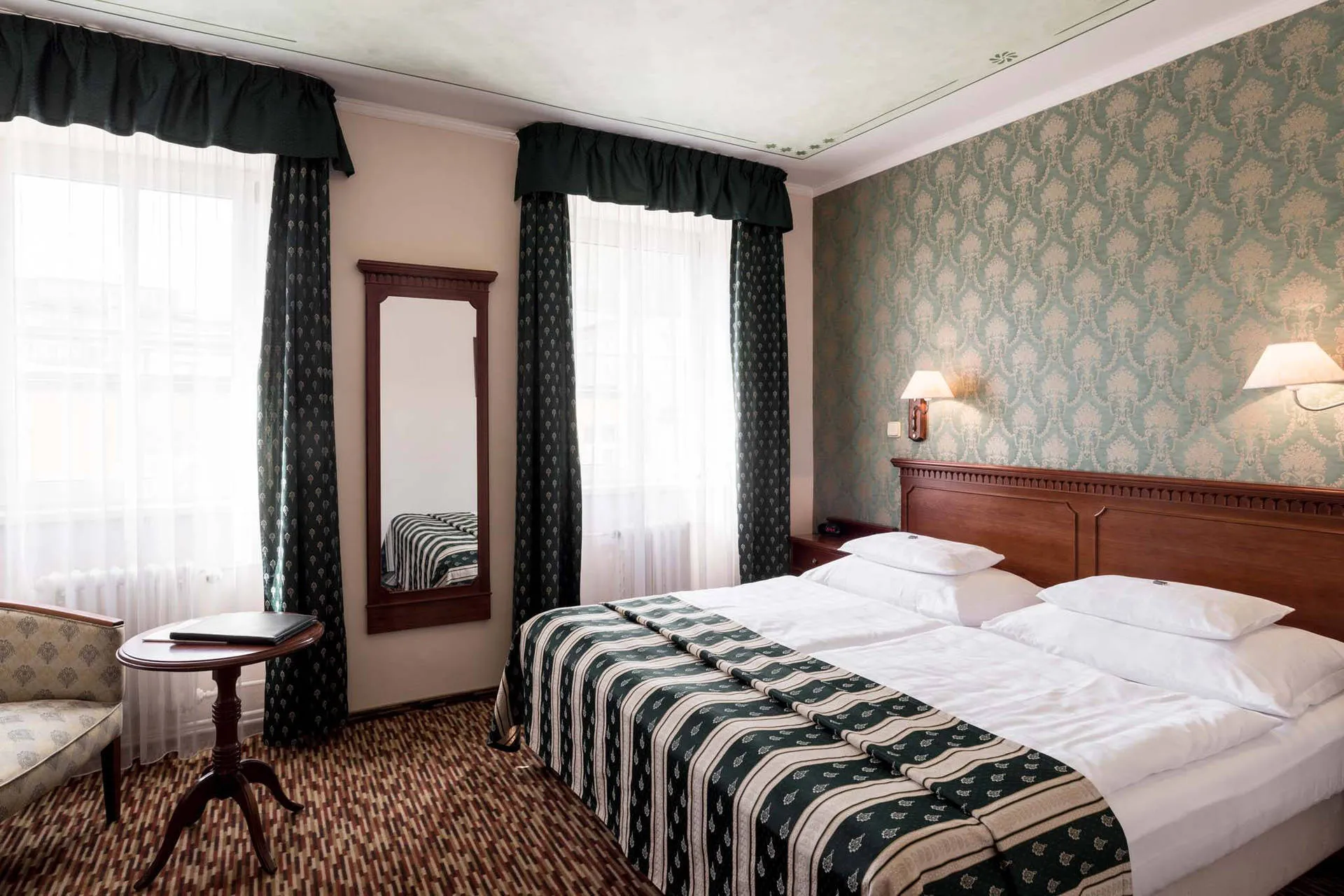 Online bestellen: Hotel Meteor Plaza Prague