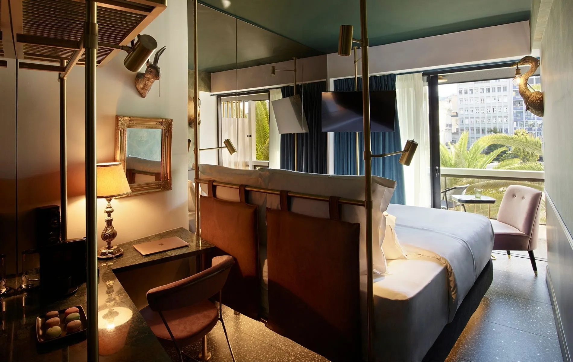 Skylark, Aluma Hotel & Resort