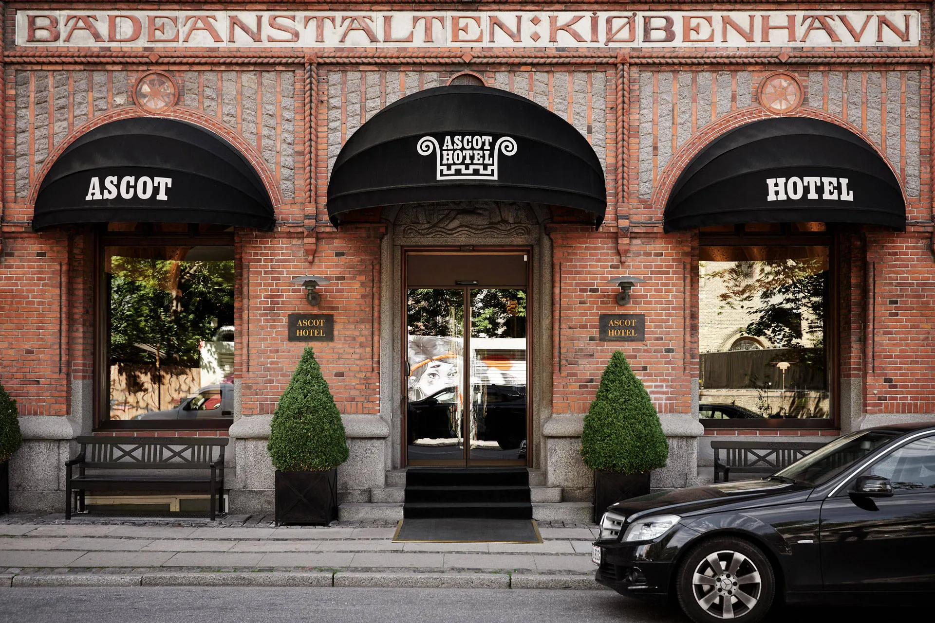 Online bestellen: Hotel Ascot