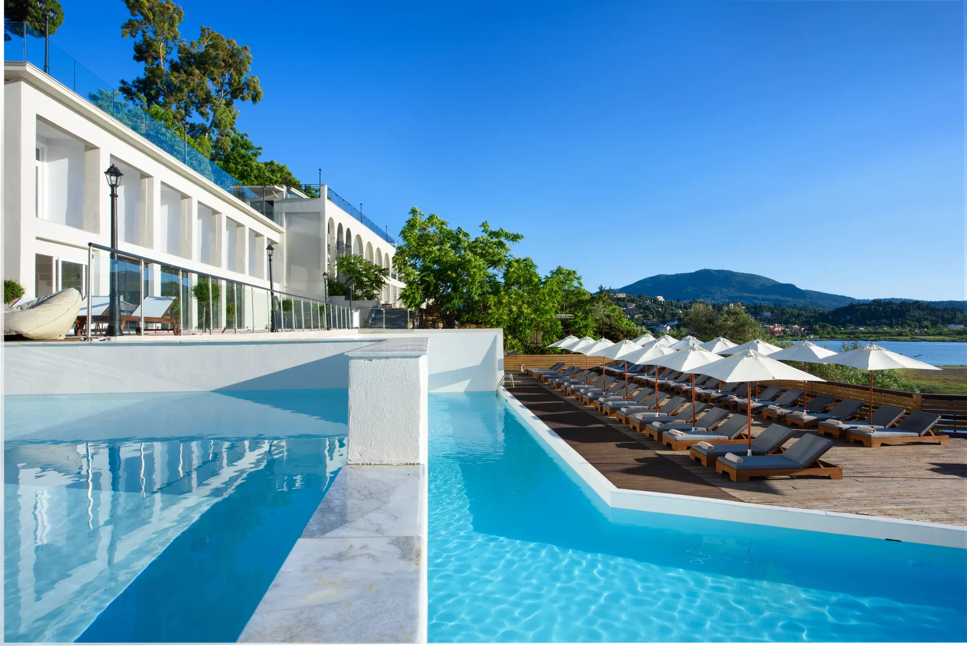 The Royal Grand Hotel.