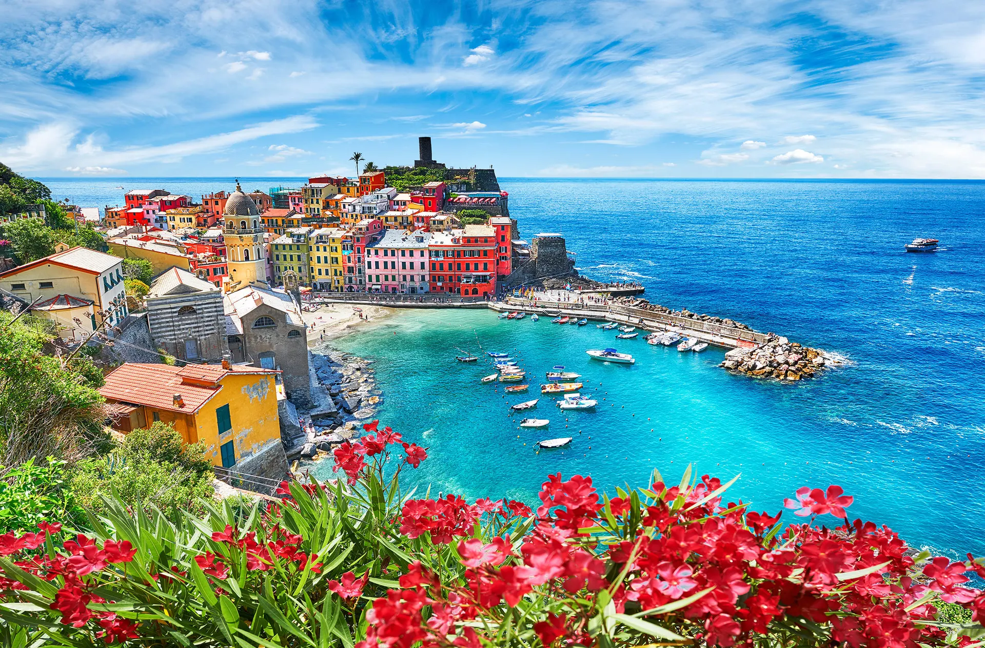 train-electric-drive-cinque-terre-en-toscane