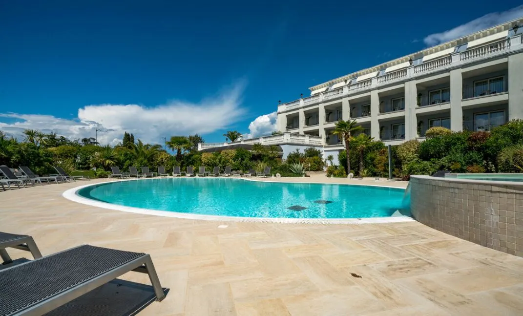 Hotel Palace.