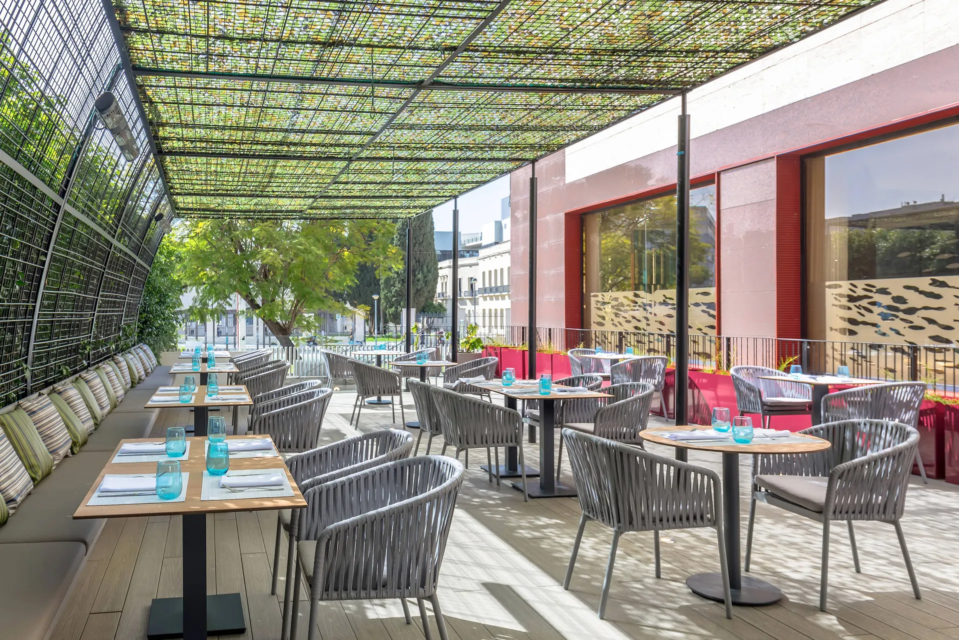 Occidental Sevilla Viapol