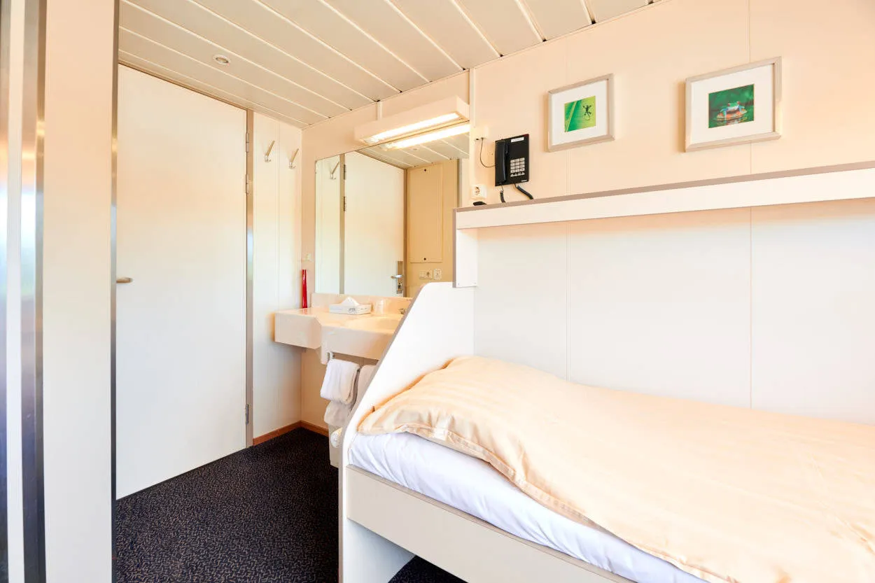 Salvinia voorbeeld hut