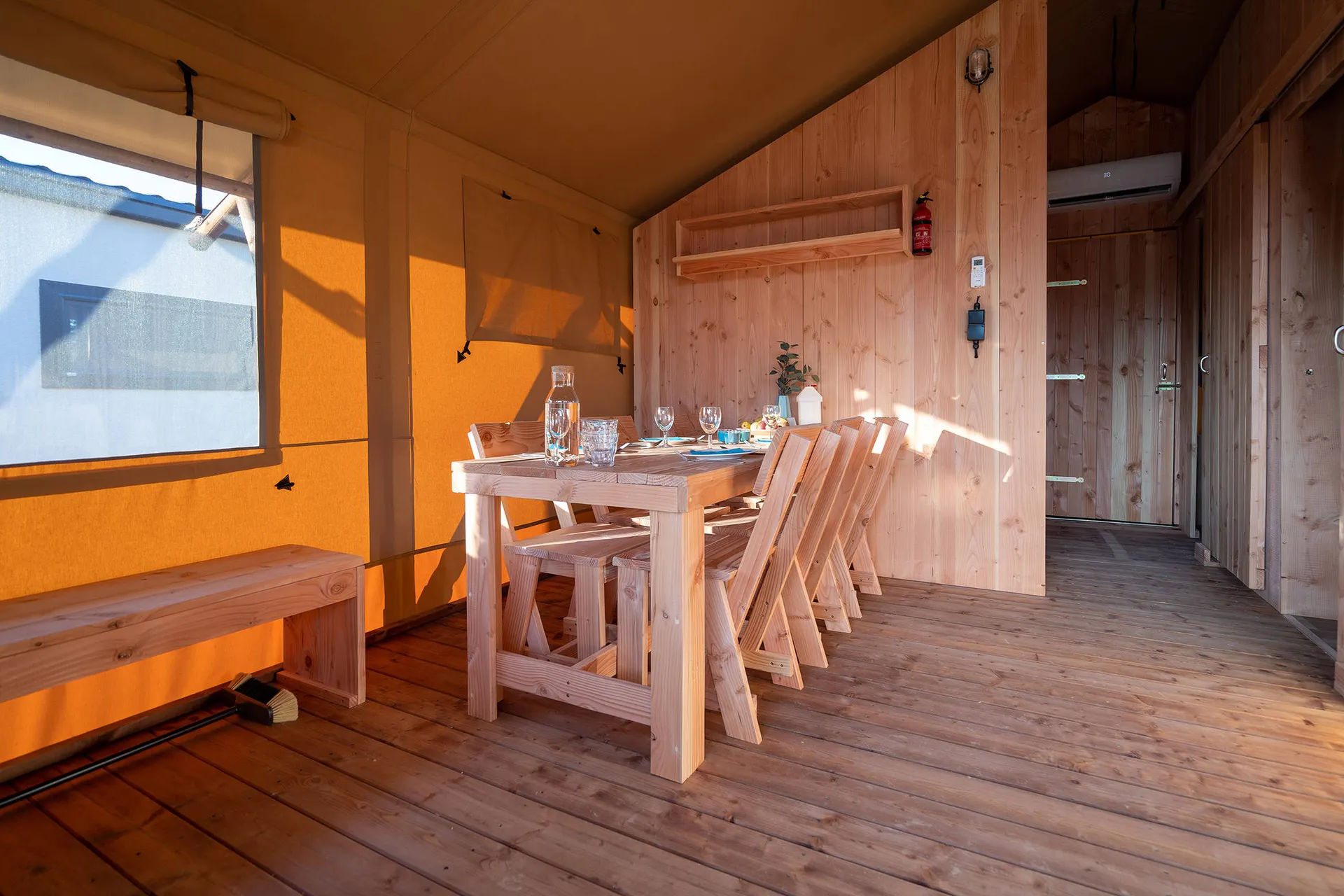 Taiga en Kambi - Eettafel