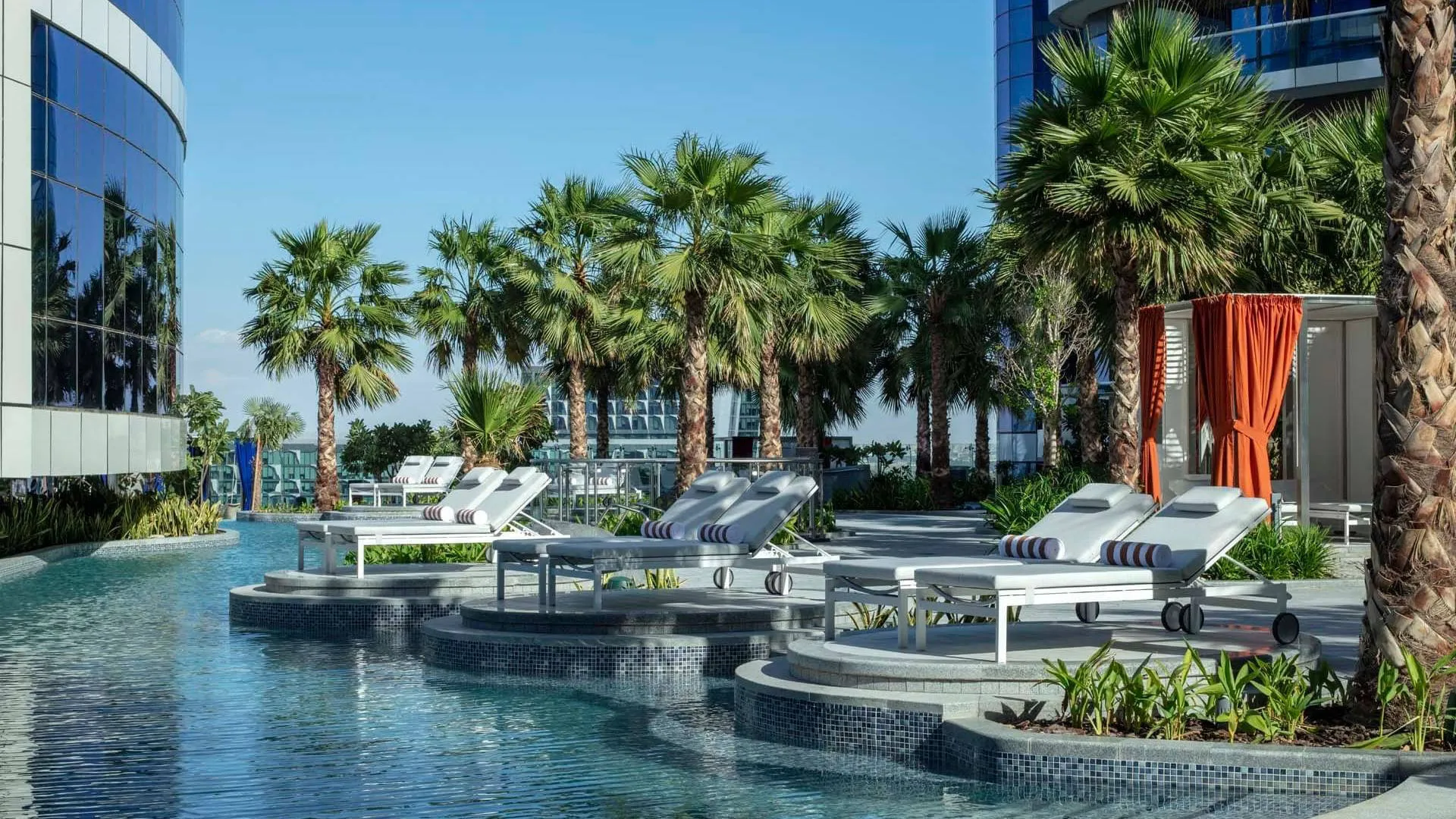 Online bestellen: Paramount Hotel Dubai