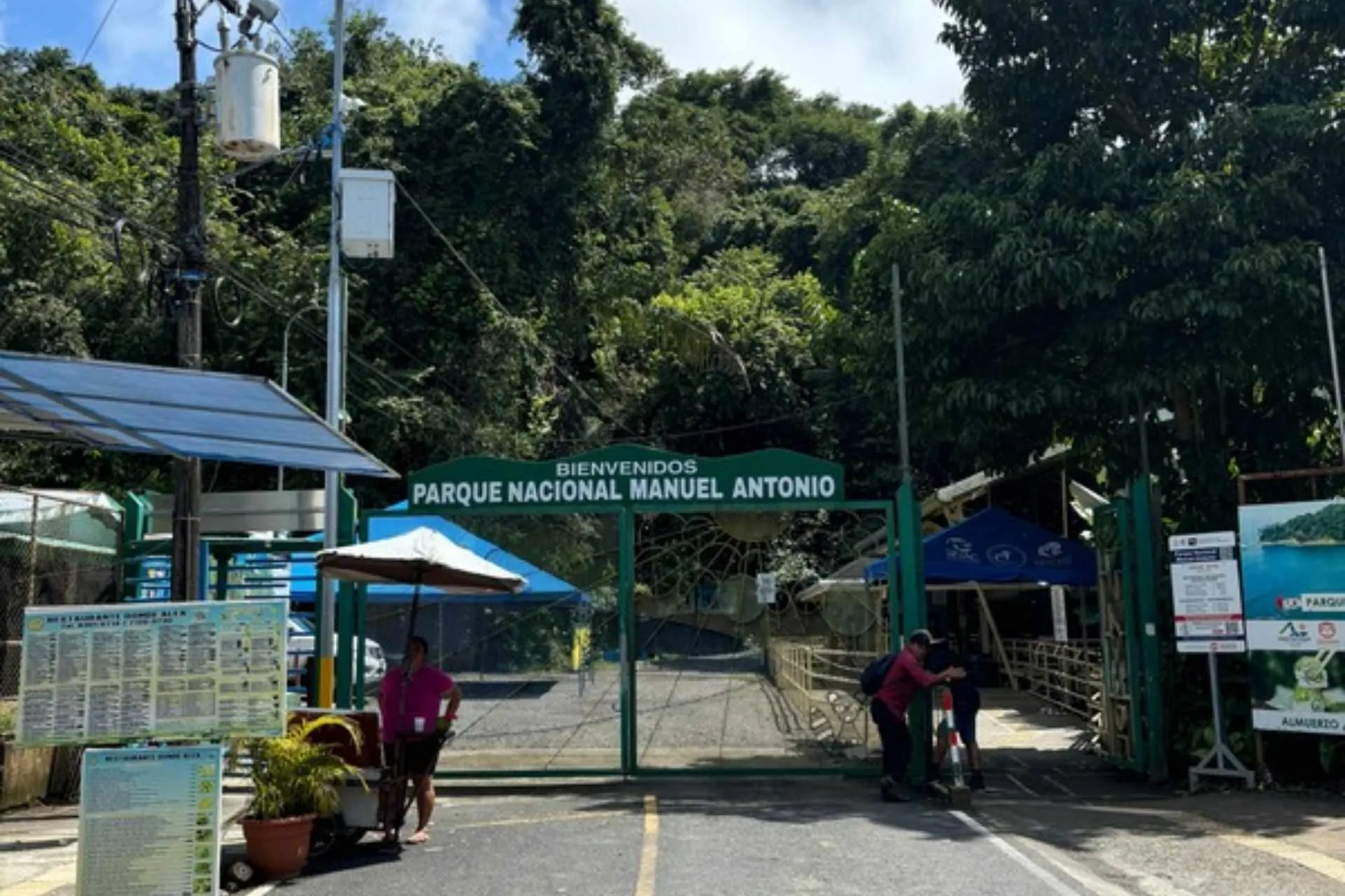 Welkomstbord Manuel Antonio National Park, Costa Rica | de Jong Intra Vakanties