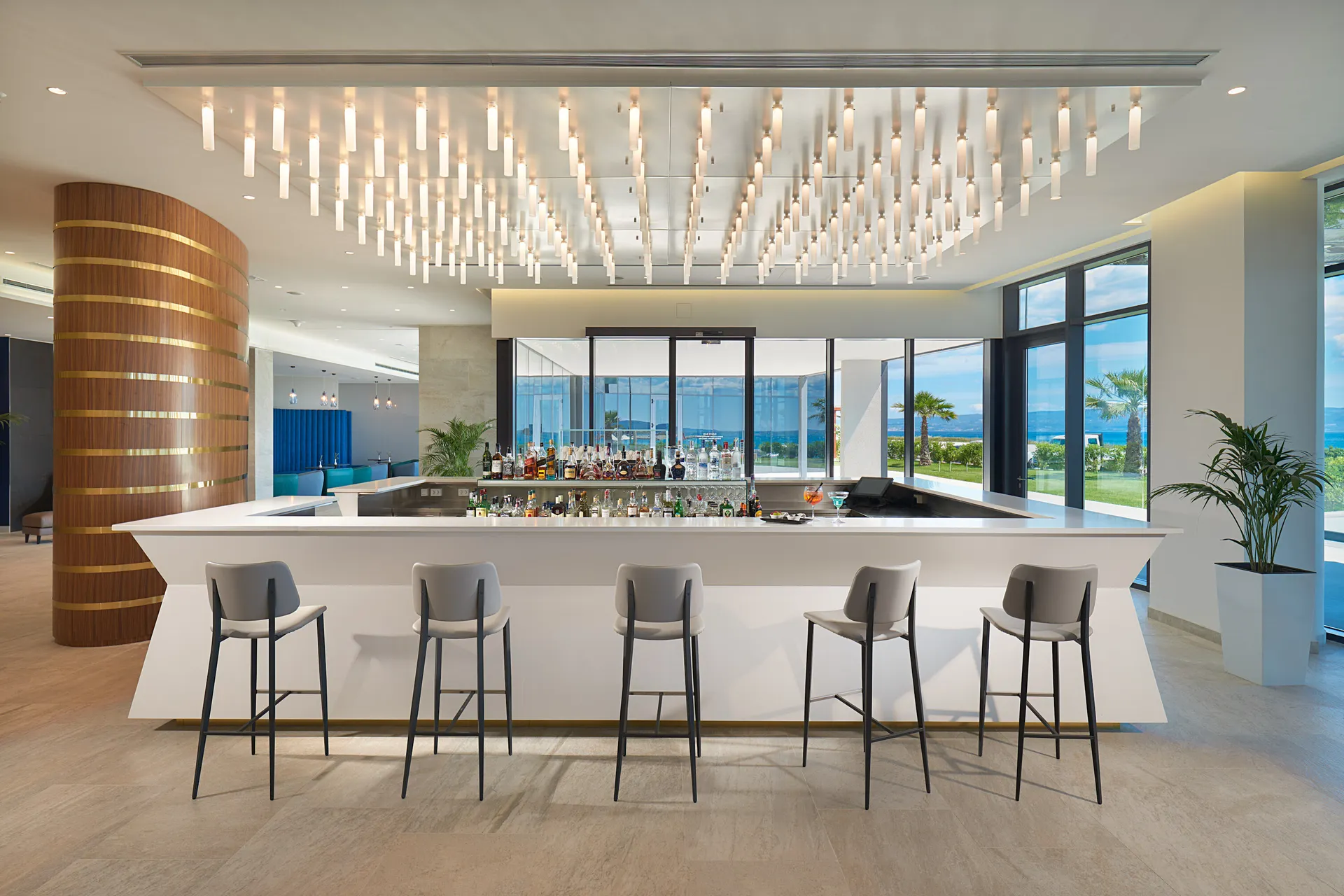 Amphora Hotel