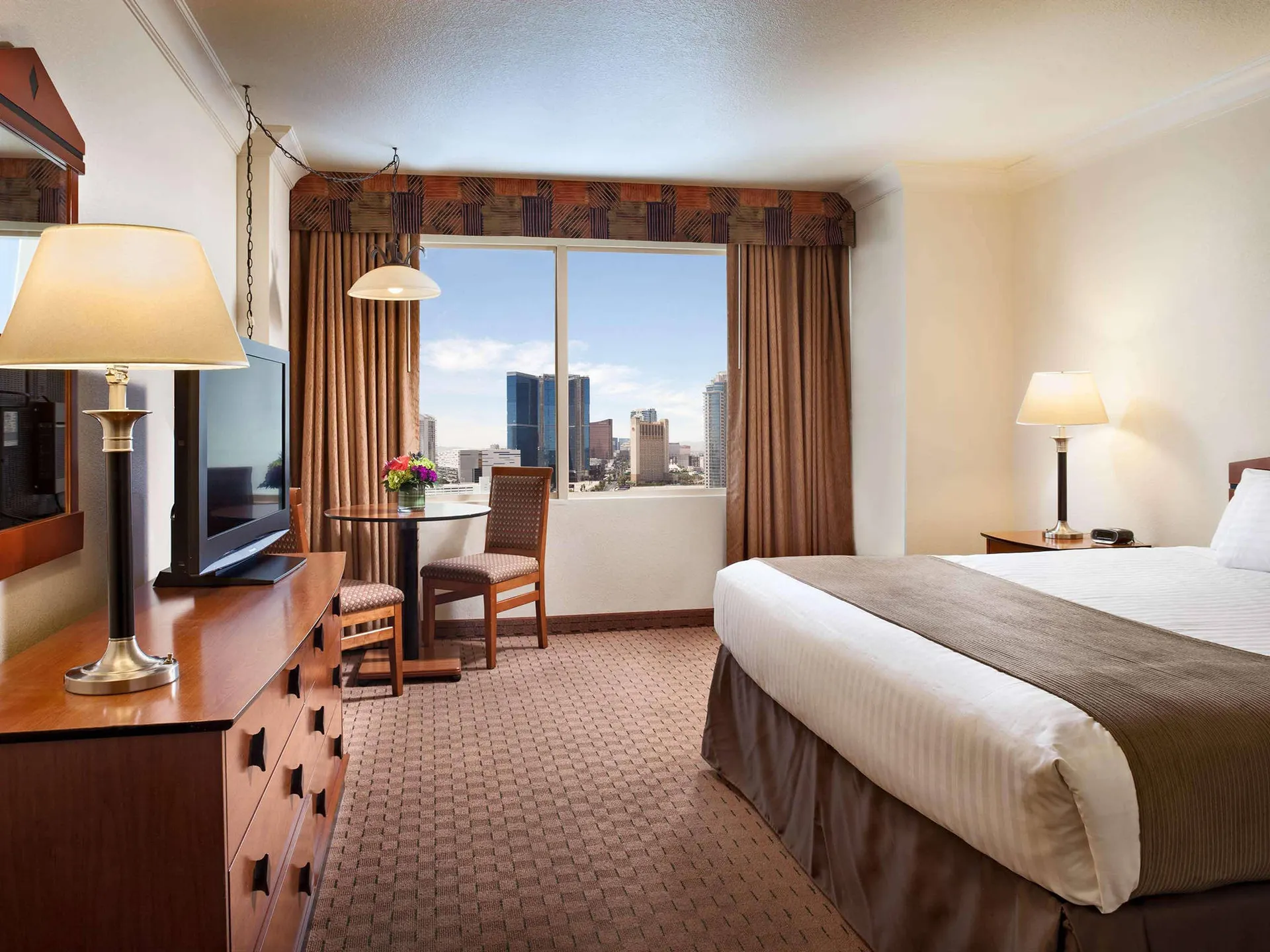 The STRAT Hotel, Casino & Tower