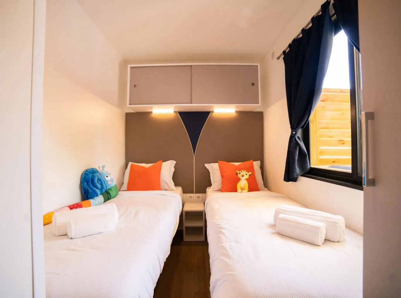 4-kamerstacaravan Premium Deluxe - Estivotravel