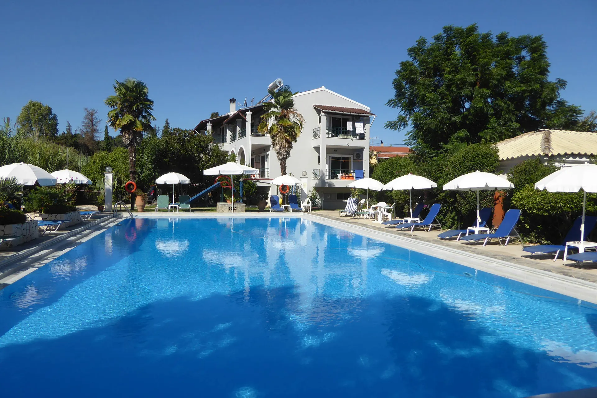 Hotel en appartementen Angela