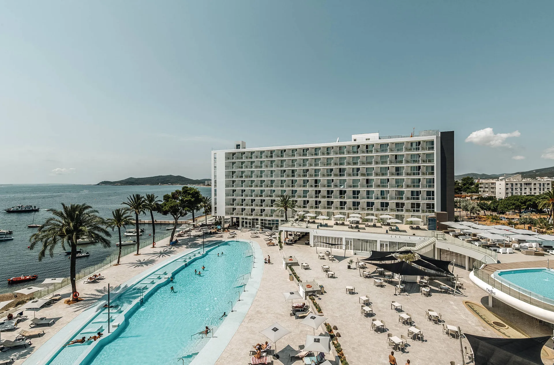 Online bestellen: Hotel The Ibiza Twiins