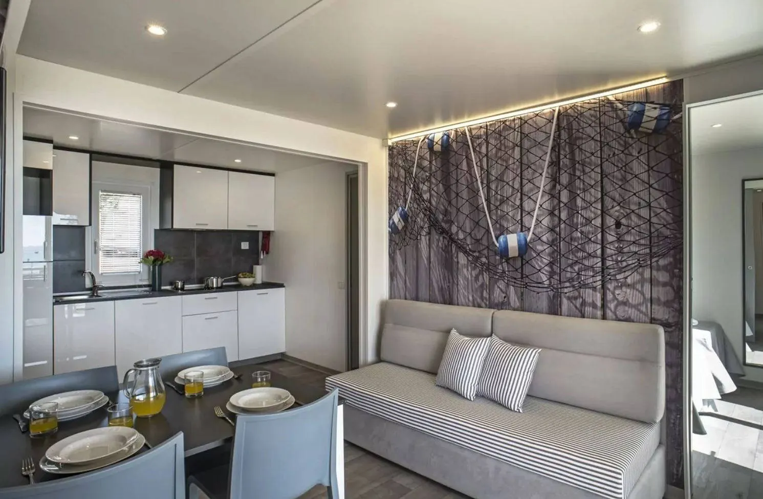 Lodge Deluxe Sea View