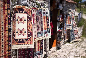 Traditionele Albanese tapijten