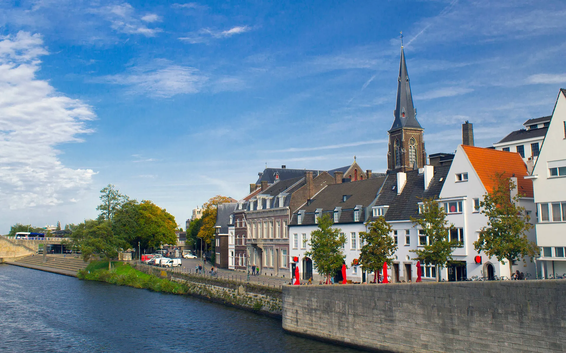 Over de Maas naar Limburg en Wallonië met mps Johann Strauss afbeelding 4