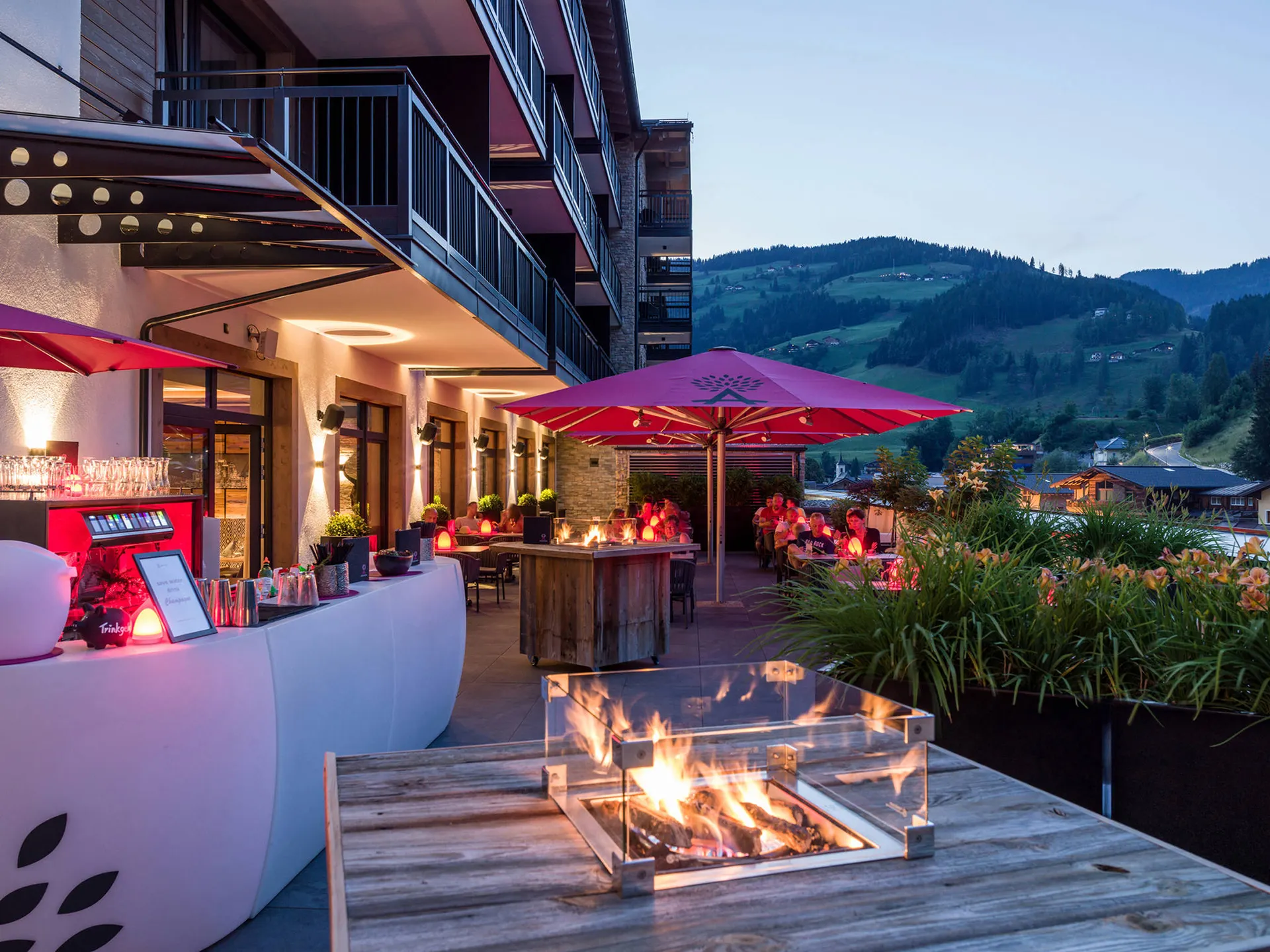 Terras/bar in de avond