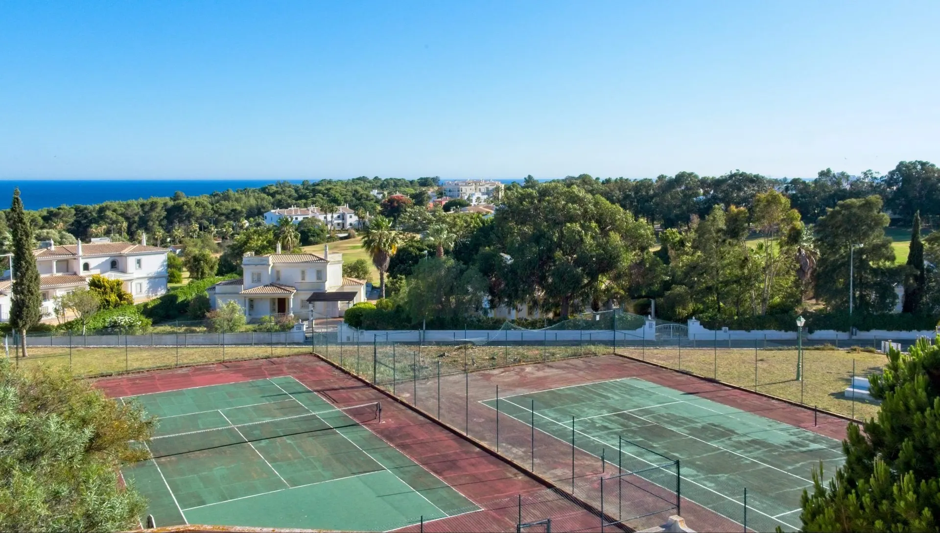 Tennisbaan