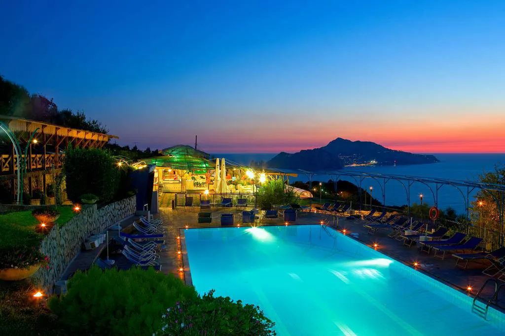 Online bestellen: Residence Gocce di Capri