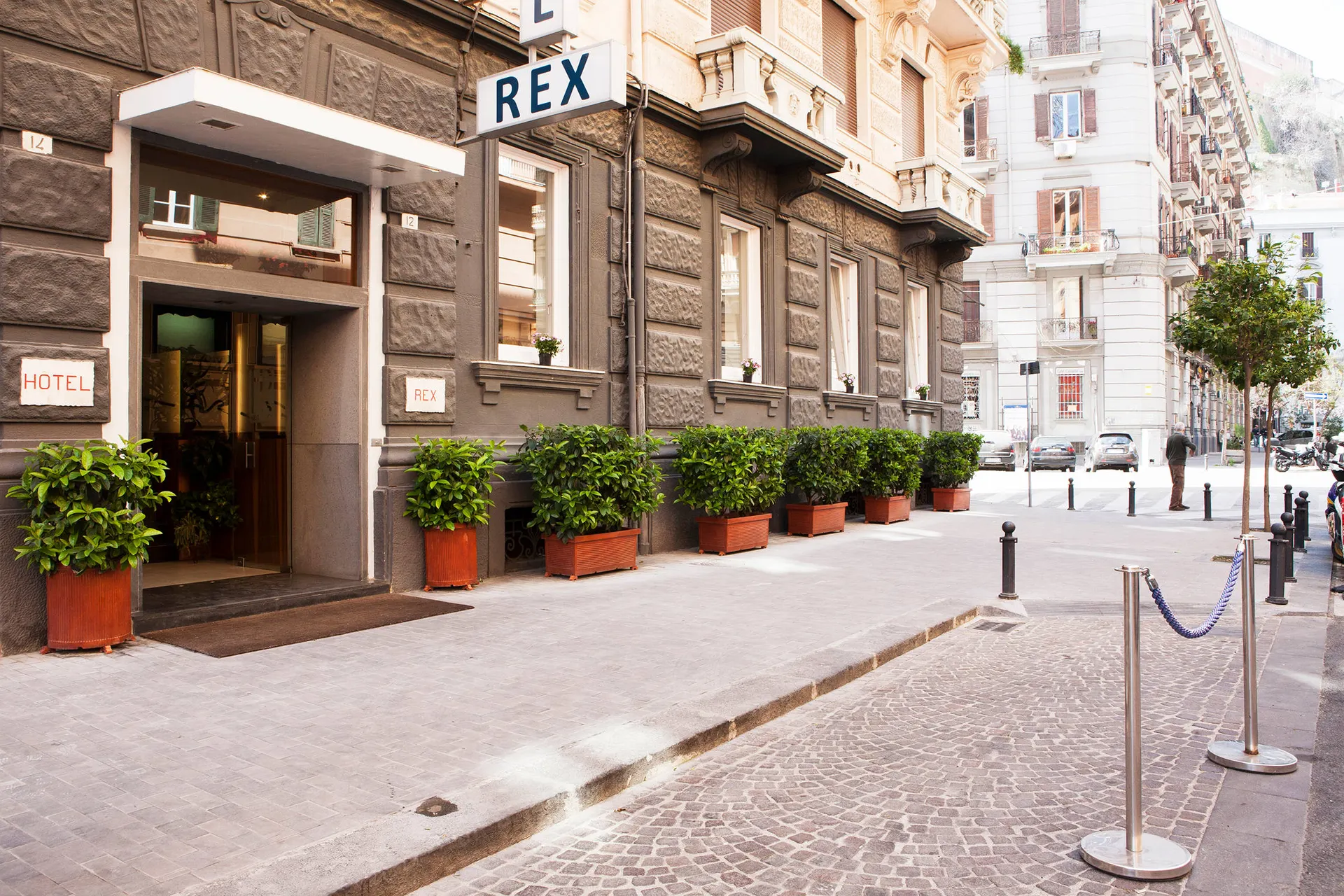 Online bestellen: Hotel Rex