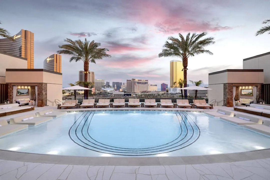 Online bestellen: Hotel Conrad Las Vegas at Resorts World