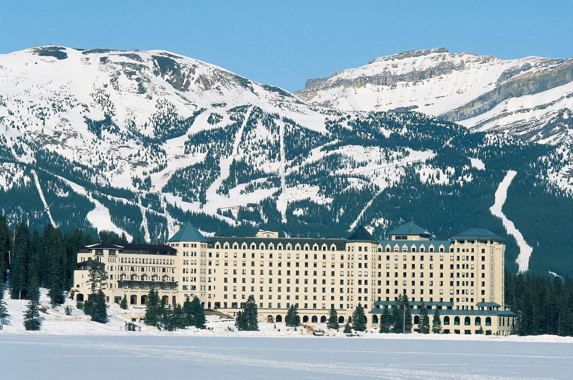 Fairmont Château Lake Louise.