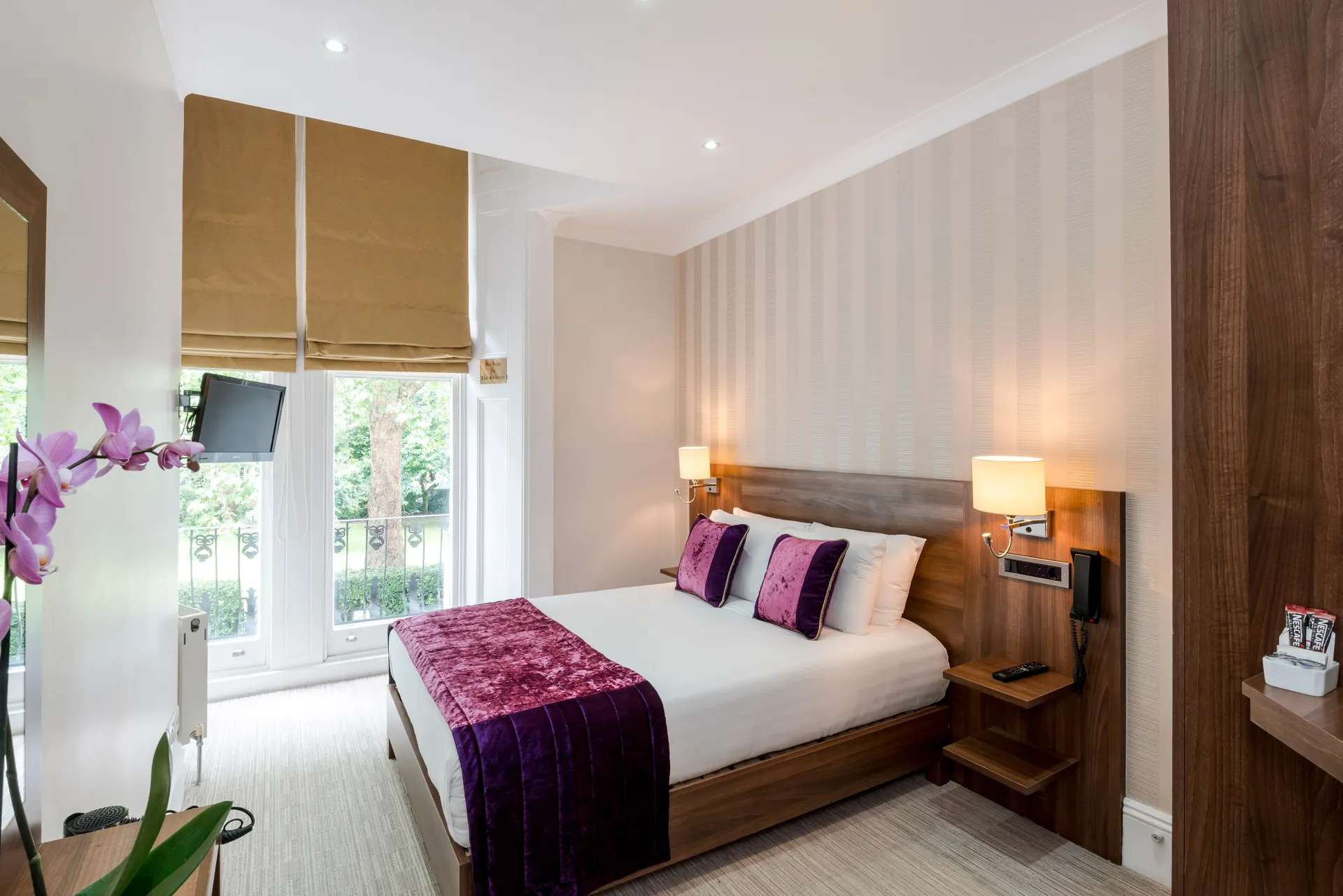Hotel London House.