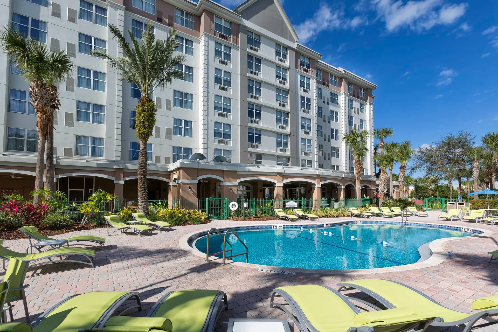 Holiday Inn Express & Suites South Lake Buena Vista