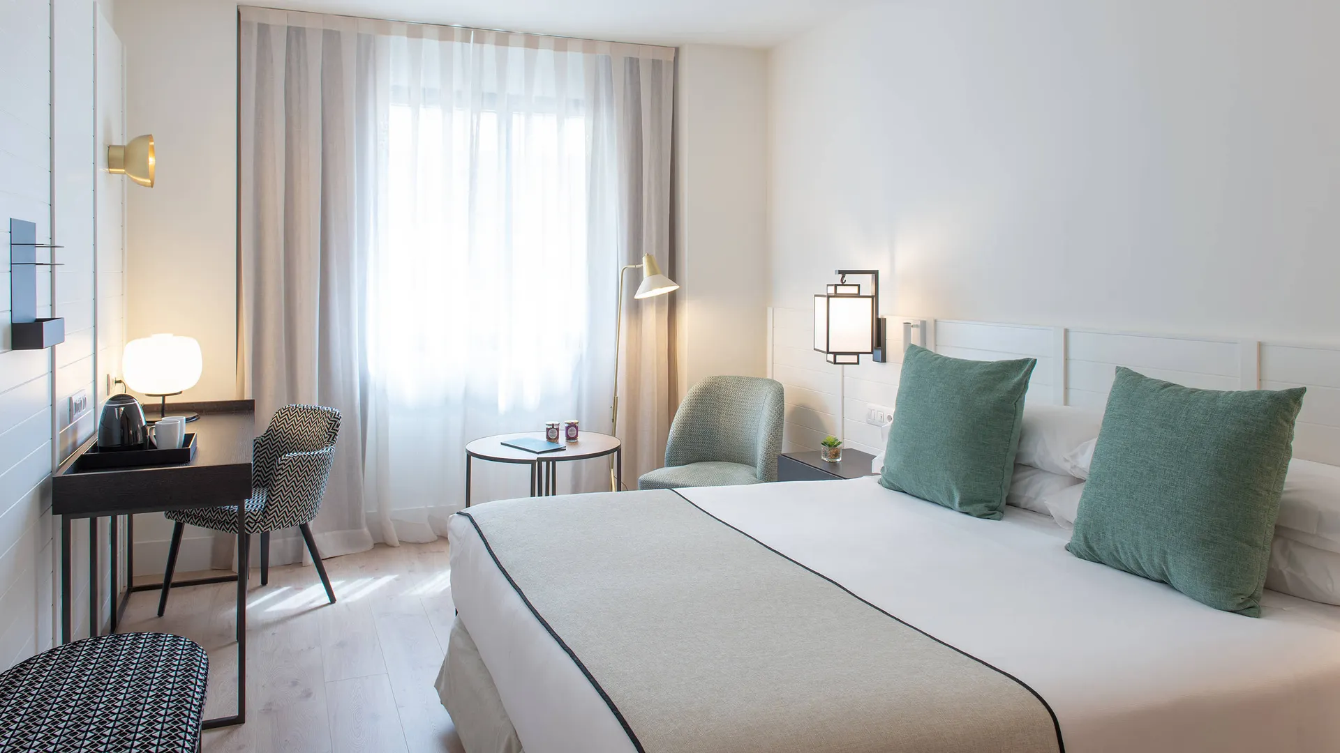 Hotel Molina Lario