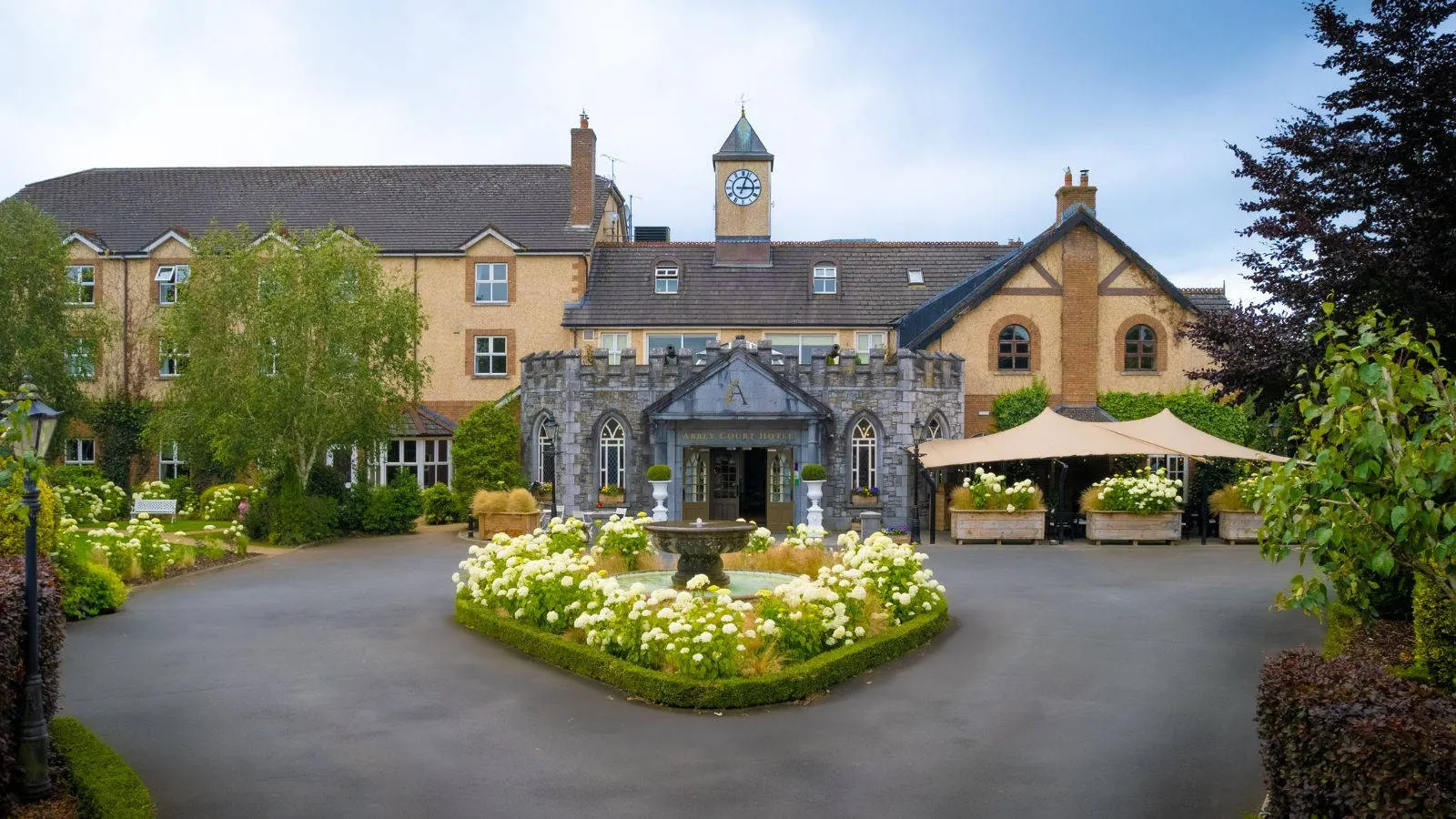 Abbey Court Hotel