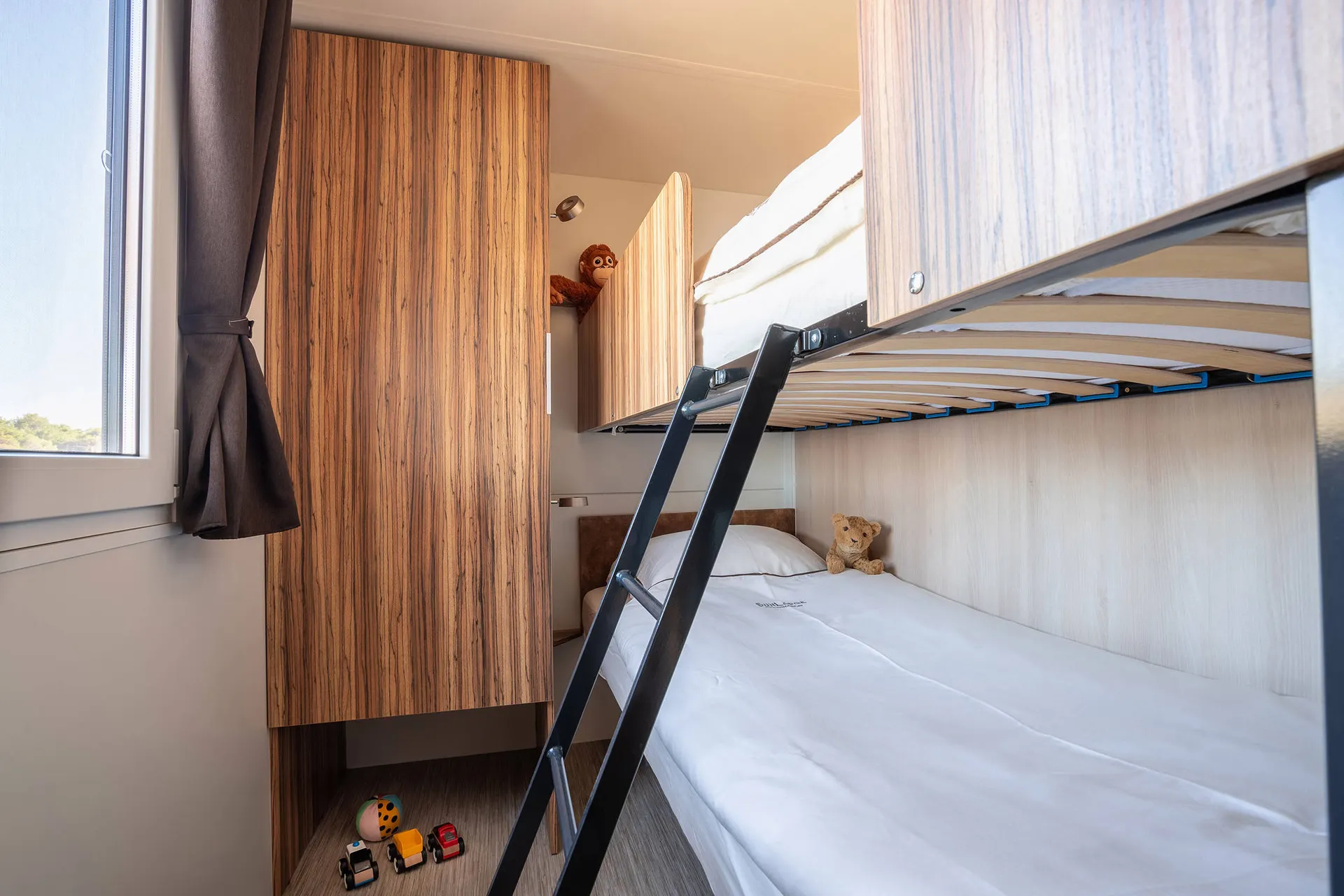 BigLeaf - Stapelbedden