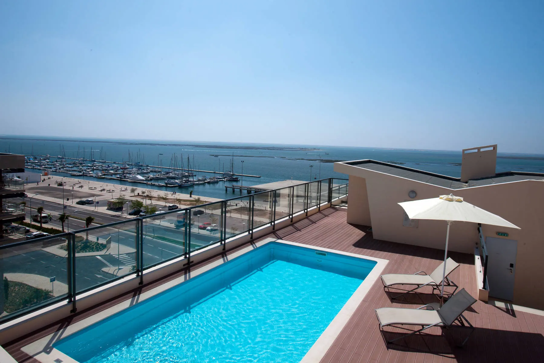 Online bestellen: Real Marina Residence