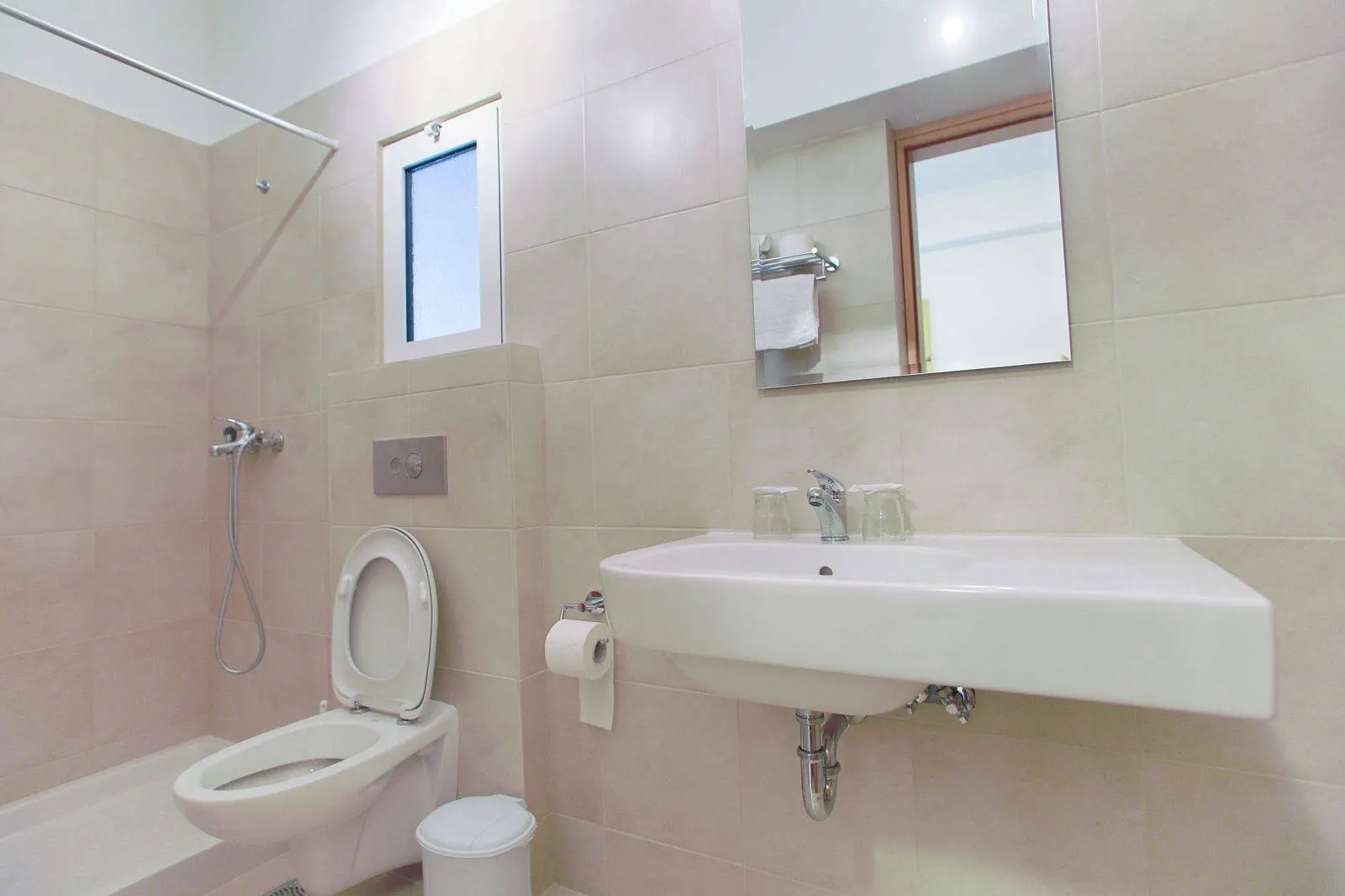 Zonvakantie Hotel International in Rhodos (Rhodos, Griekenland)