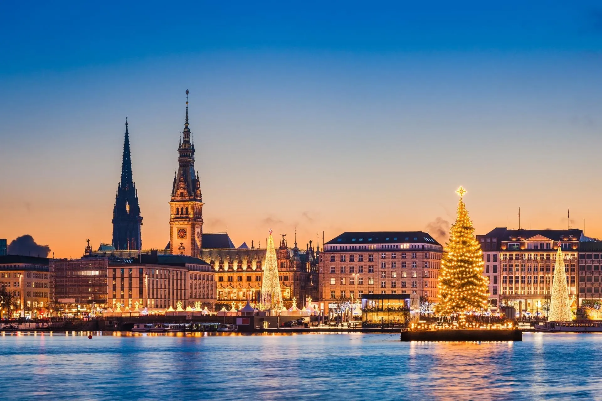 Geniet van de mooiste kerstreizen, kerstmarkten, kerstcruises in 2026 met de Jong Intra Vakanties