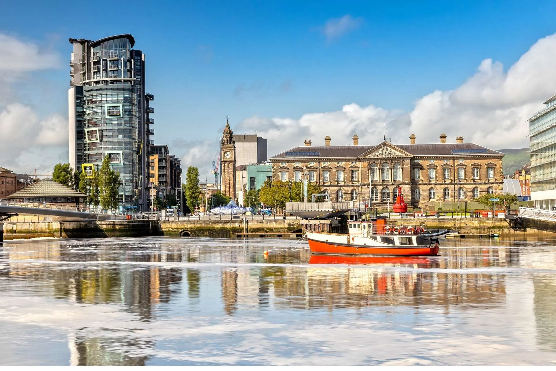 Stedentrip Belfast, Lagan rivier, Belfast, Noord-Ierland | de Jong Intra Vakanties
