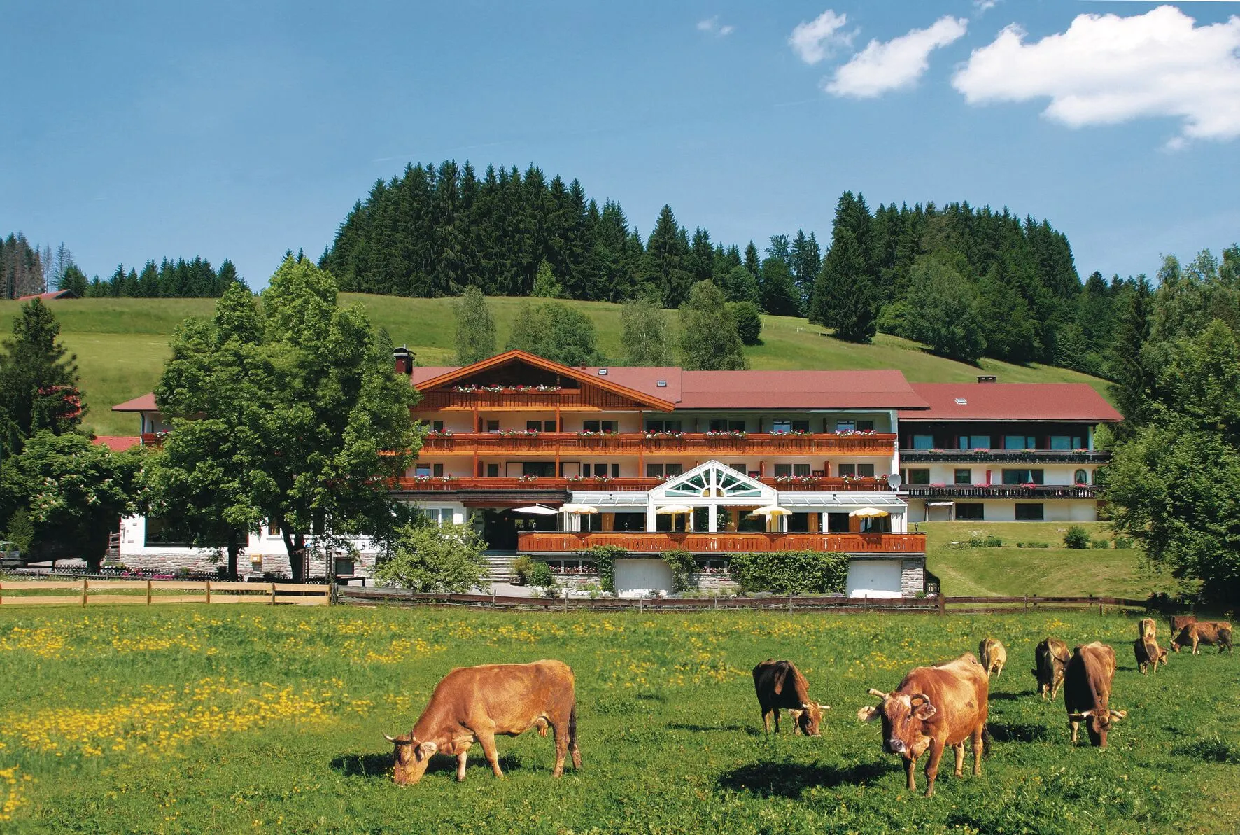 Sonnenbichl Hotel am Rotfischbach.