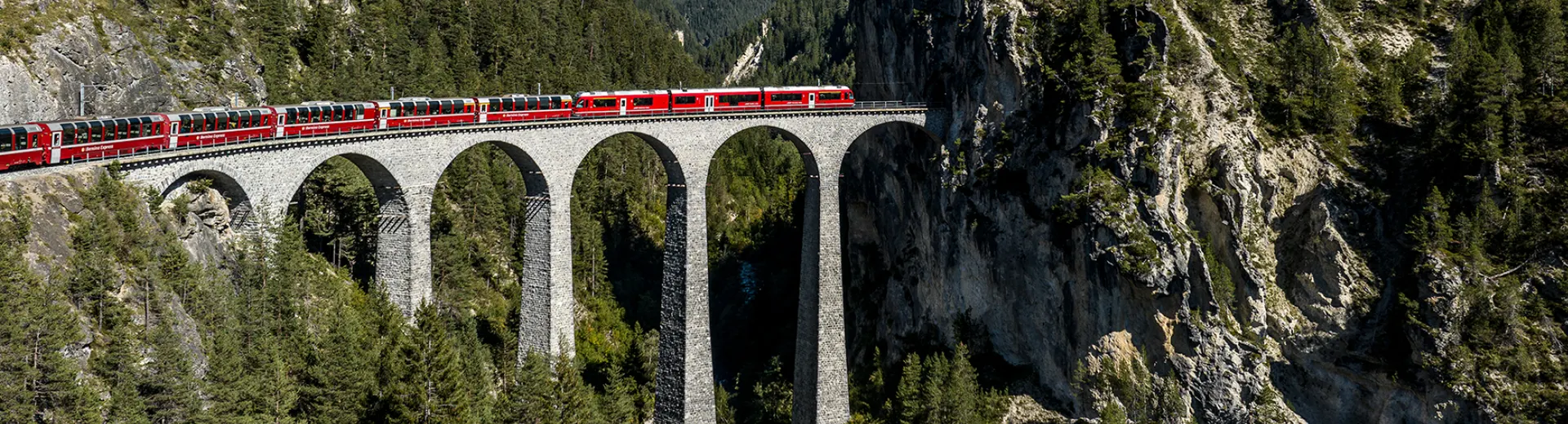 Landwasserviaduct panorama, Glacier en Bernina Express, treinrondreizen Zwitserland | de Jong Intra Vakanties