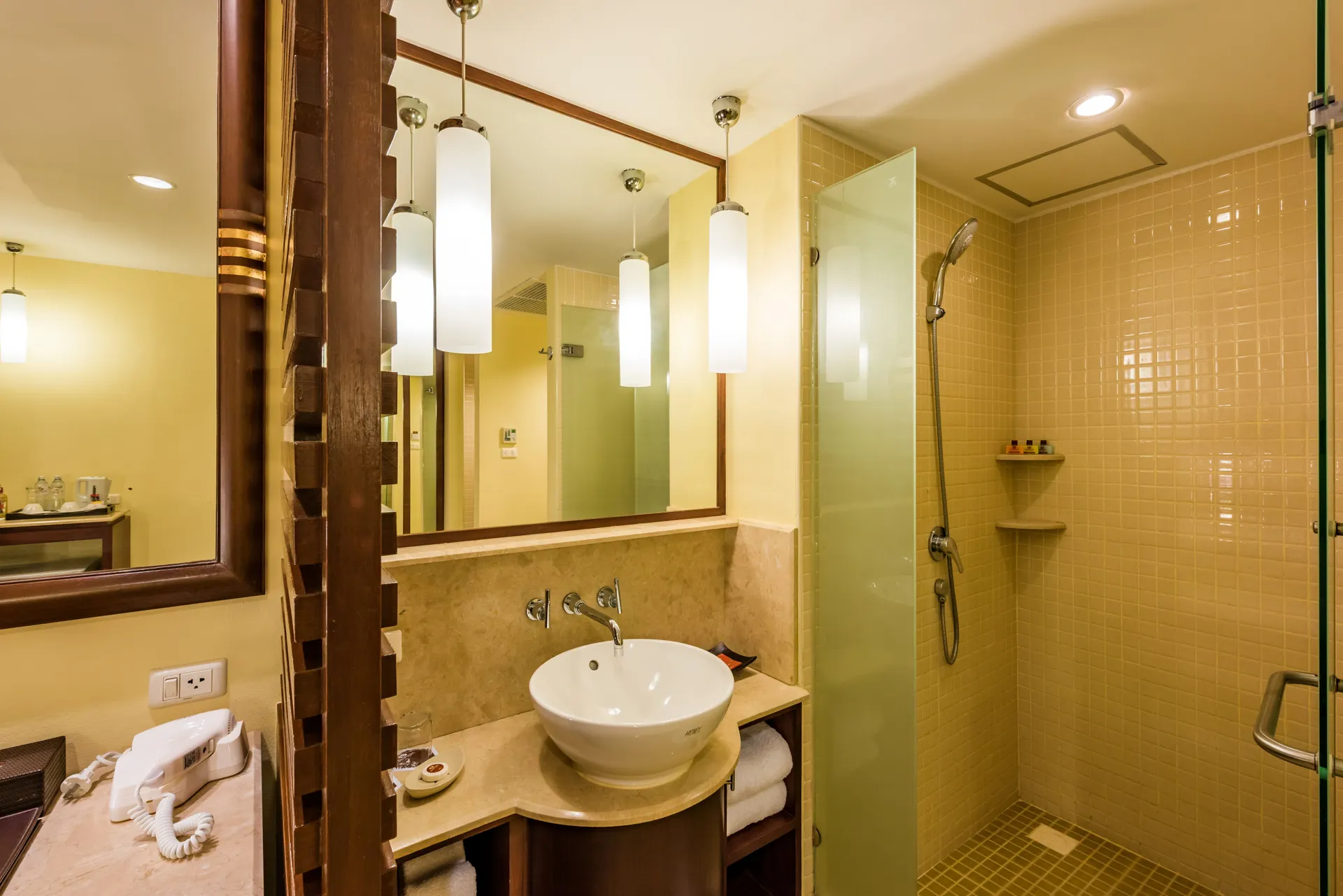 Hotel Duangjitt Resort & Spa.