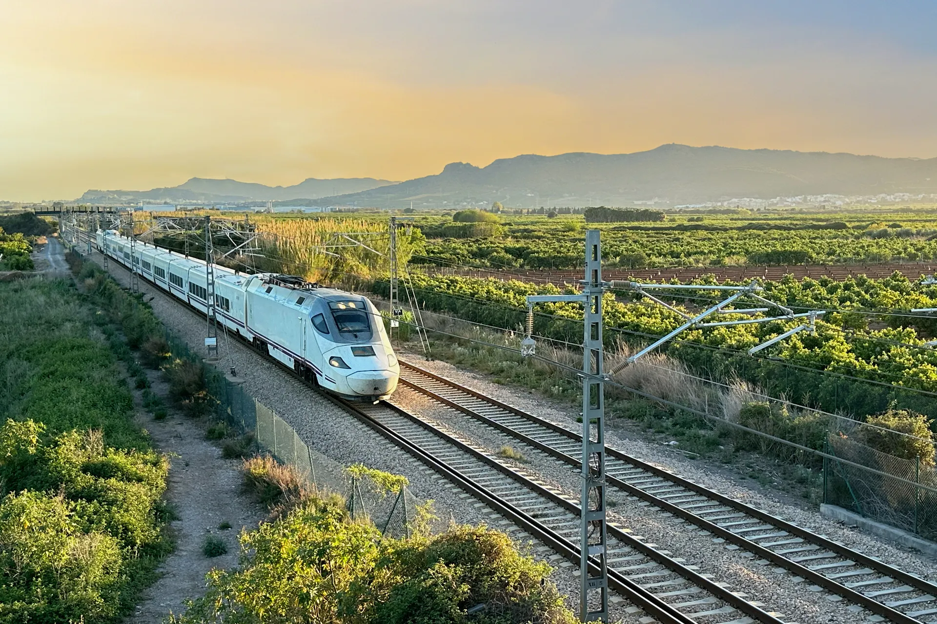Hogesnelheidstrein Spanje, treinrondreizen Spanje | de Jong Intra Vakanties