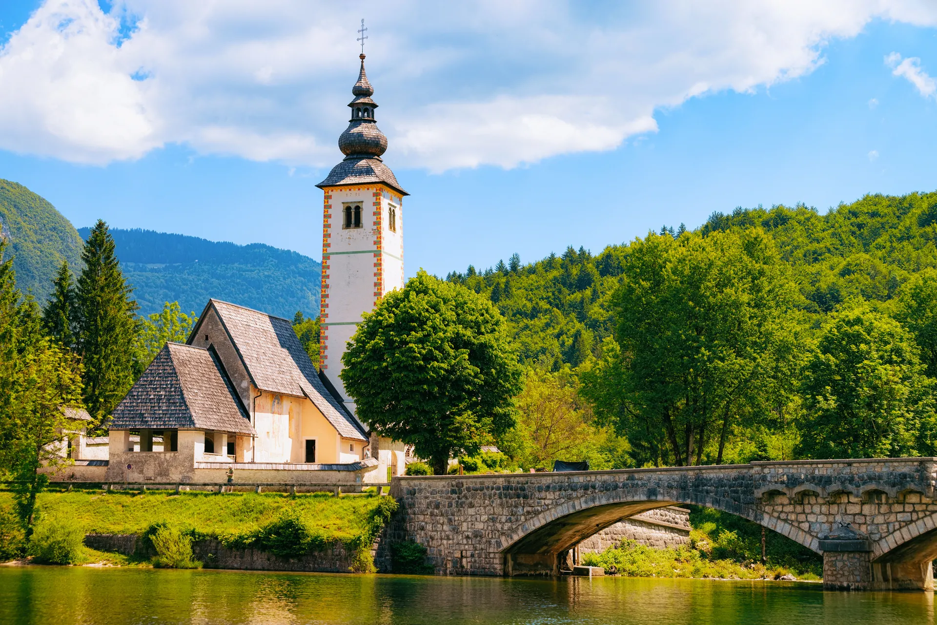 Ontdek de Julische Alpen en Bled vanuit Bohinjska Bistrica afbeelding