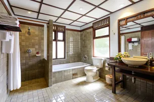 Voorbeeld badkamer Thai Style Deluxe Kamer