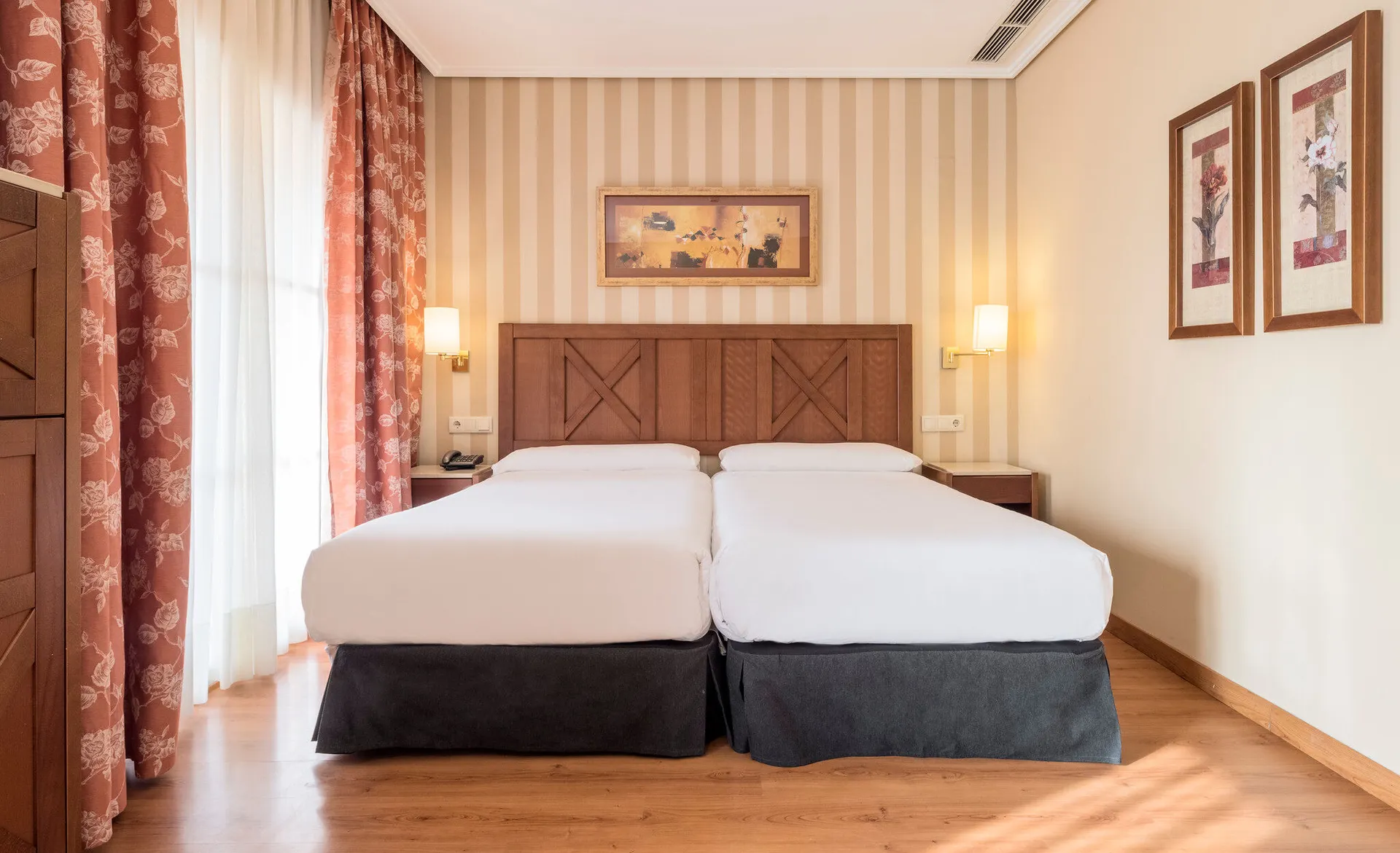 Hotel ILUNION Alcora Sevilla.