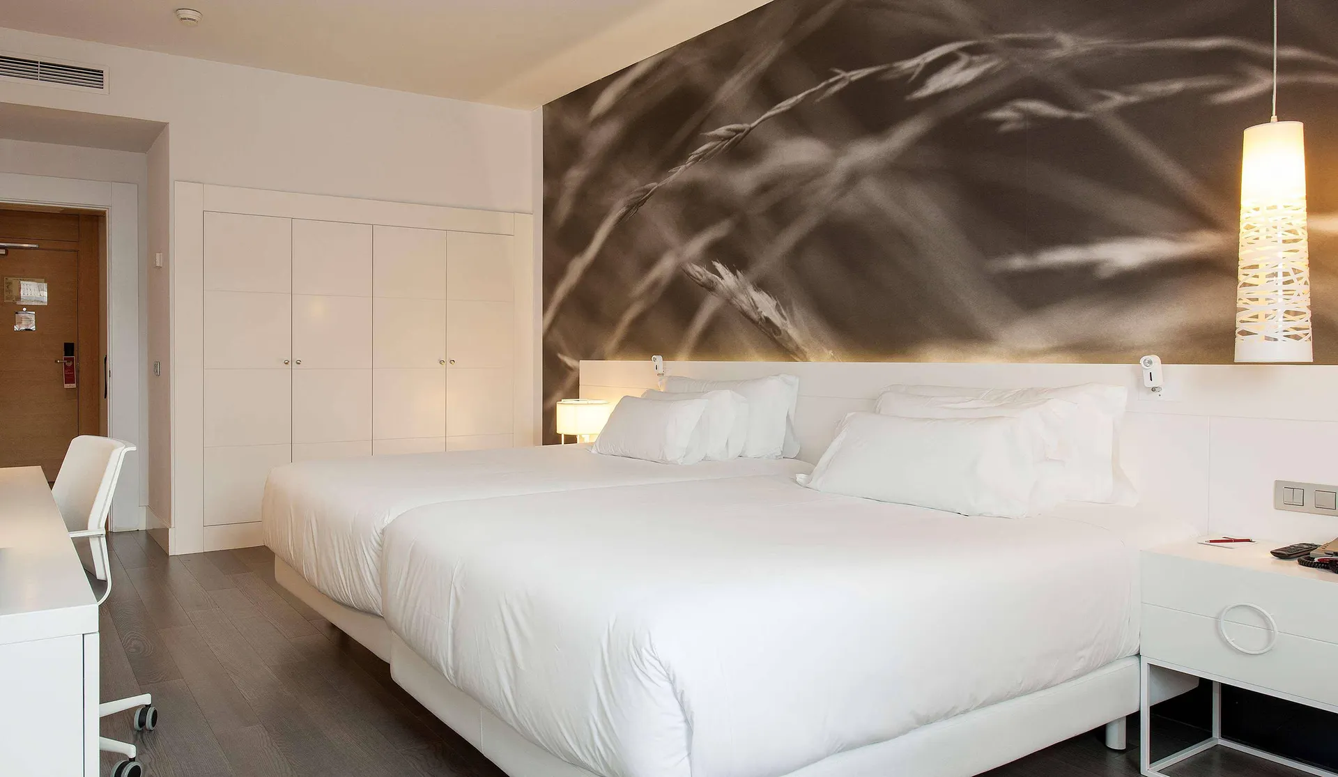 Hotel NH Collection Villa de Bilbao