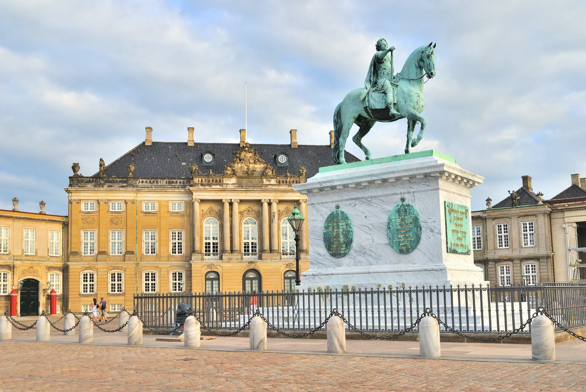 Stedentrip Kopenhagen, Amalienborg, Kopenhagen, Denemarken | de Jong Intra Vakanties
