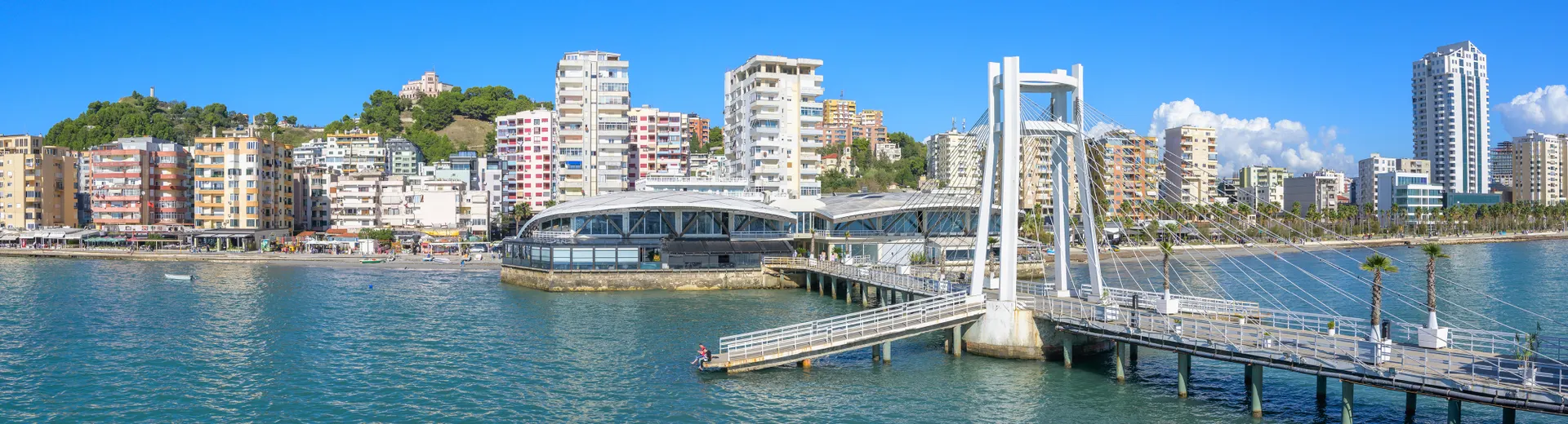Vakantie Albanië, pier en promenade Dürres, Albanië | de Jong Intra Vakanties