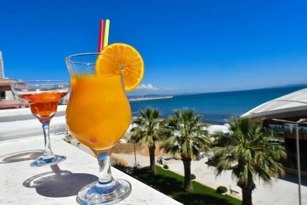 Iliad Hotel