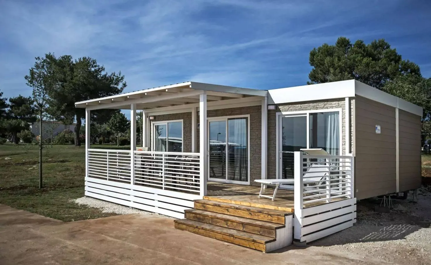 Lodge Deluxe Sea View