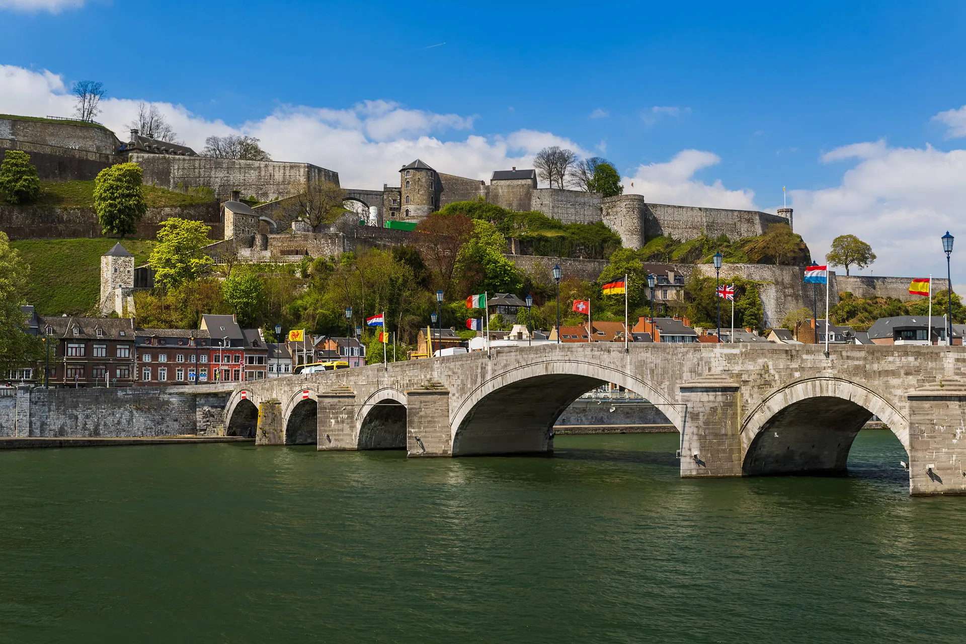 Over de Maas naar Limburg en Wallonië met mps Rembrandt van Rijn