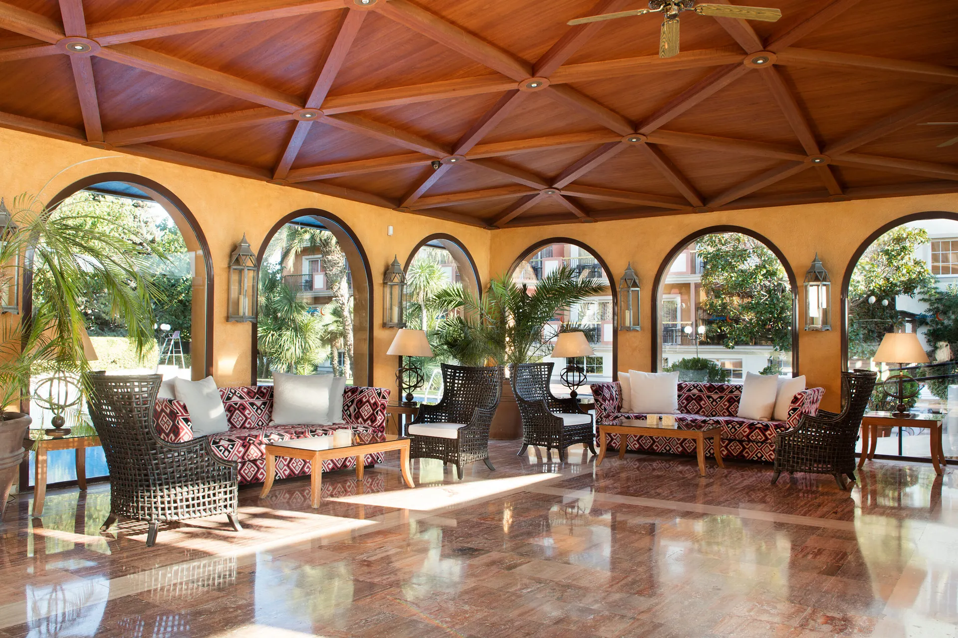 Luna Park Yoga & Spa Hotel