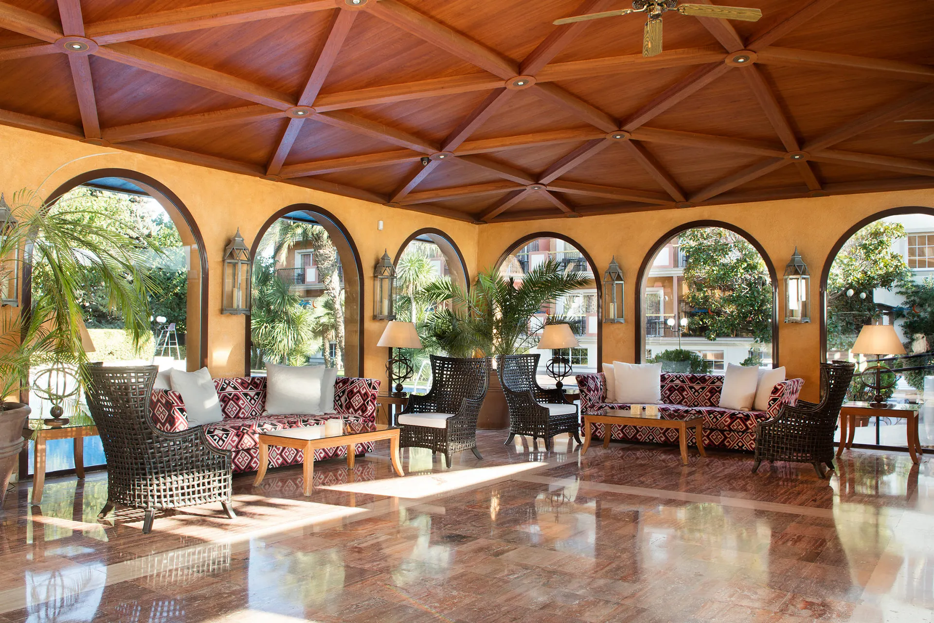 Luna Park Yoga & Spa Hotel