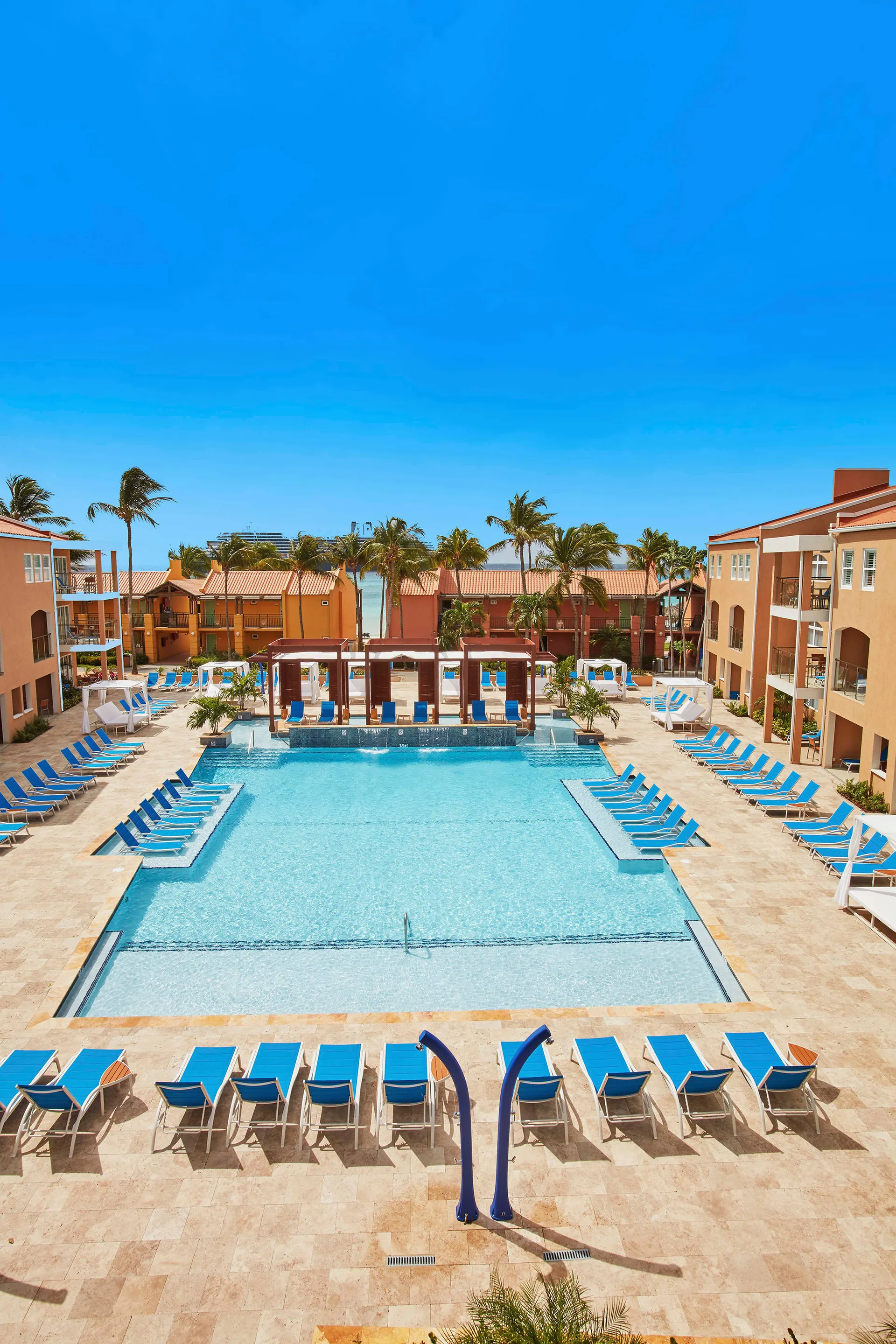 Hotel Divi Dutch Village Beach Resort